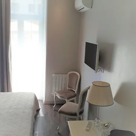 Hotel Restaurant Oasis 3*