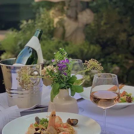 Restaurant Oasis Szálloda Nizza