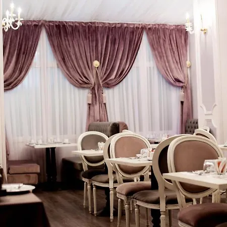 Restaurant Oasis Szálloda 3*