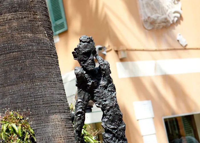 Restaurant Oasis מלון 3*