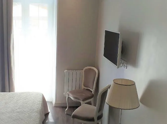 מלון Restaurant Oasis ניס